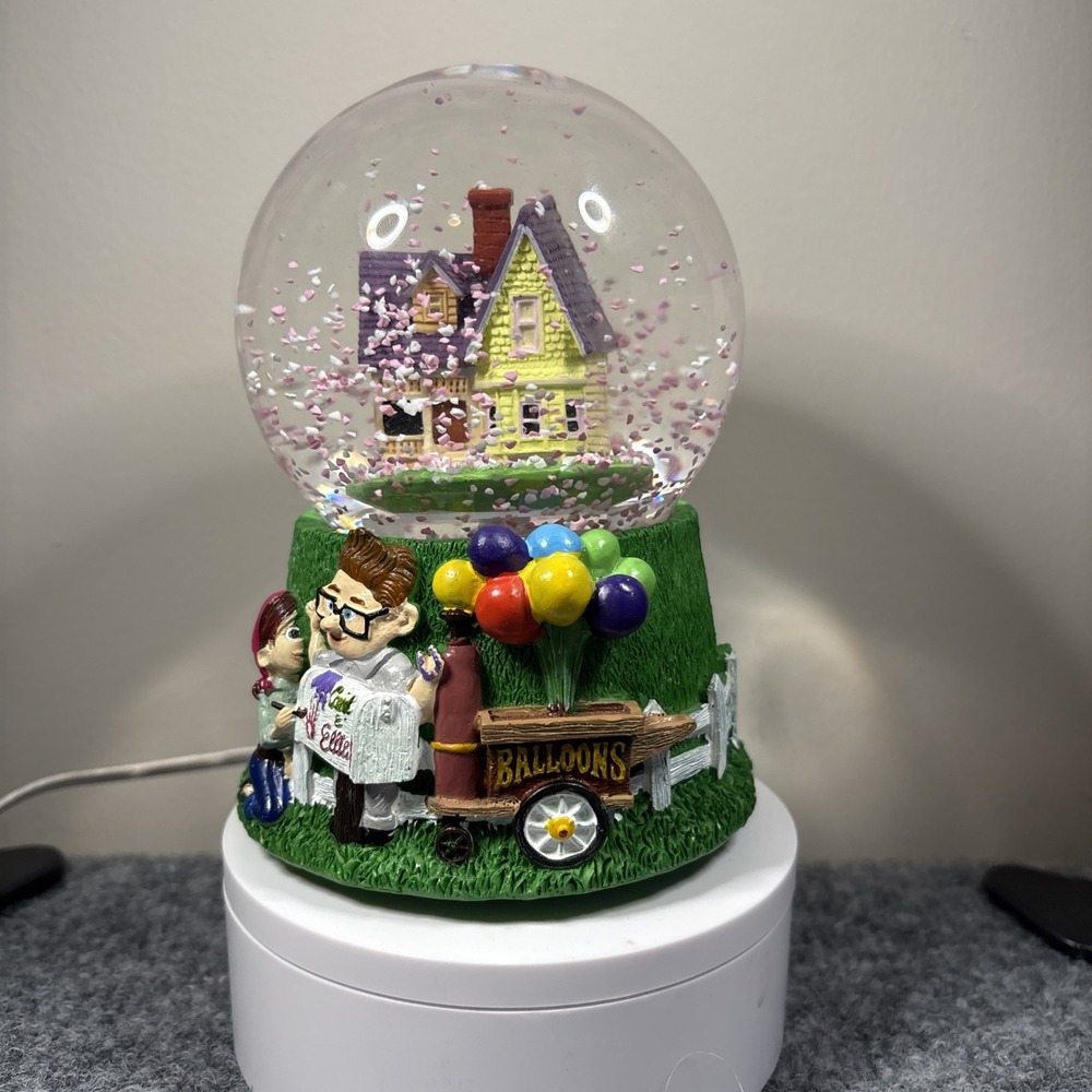 Disney Pixar Up House Musical Snow Globe Plays Love Story Carl Ellie Balloons